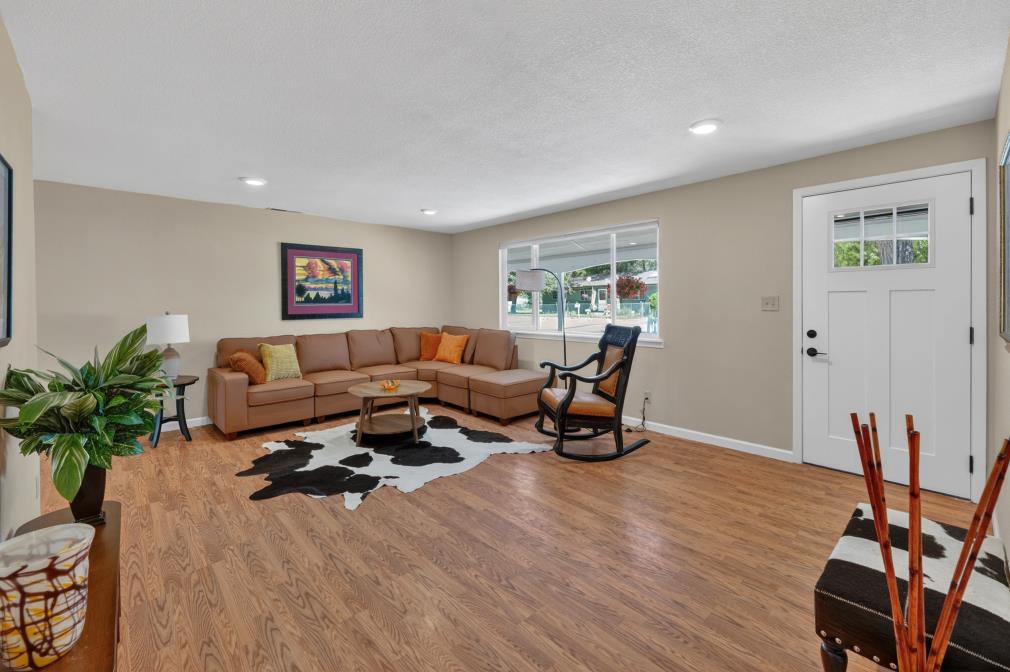 Photo 7 in the media gallery. Call the agent for details.